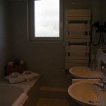 Salle de bain exigüe : comment bien l’aménager ? Salle de bain exigüe