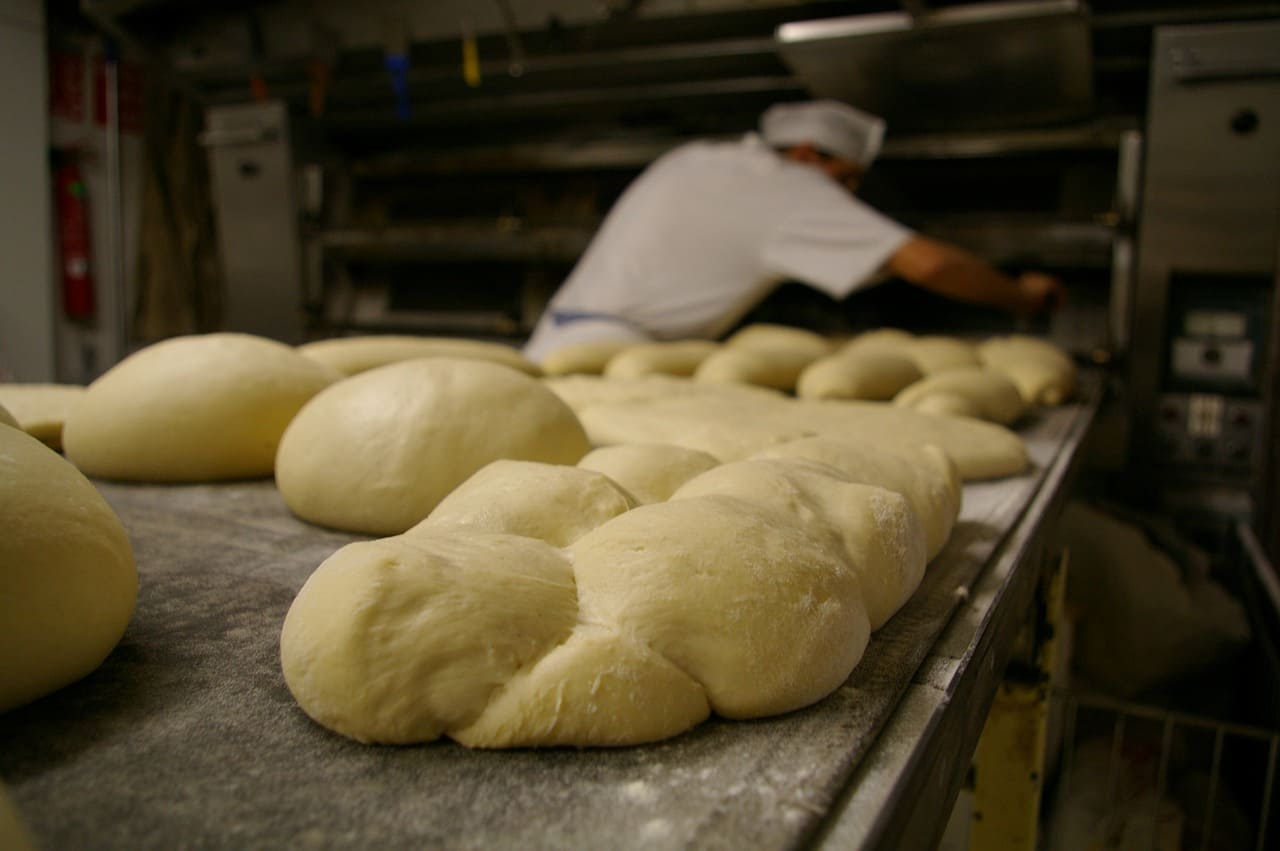 La sécurité des équipements de boulangerie : règles et bonnes pratiques pour protéger vos employés Equipements de boulangerie